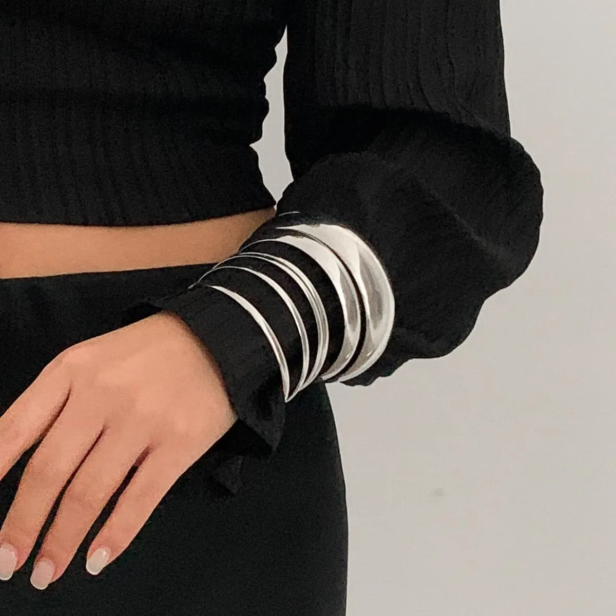 Sither 6 pcs Bangle Bracelets Pack For Women Chunky Wide Bracelets Wrist Cuff Bracelets for Halloween Party Christmas Gift